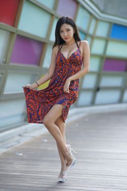 美人无泪